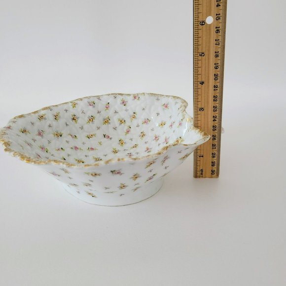 Vienna Porcelain Chintz Floral Bowl, Leaf Shaped, Quilted Pattern, Gold Trim - Picture 10 of 10